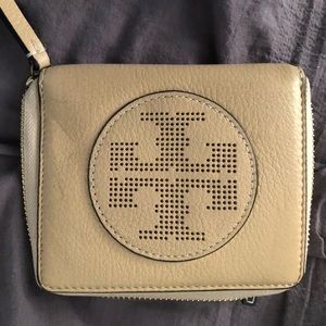 Tory Burch Small Bifold wallet